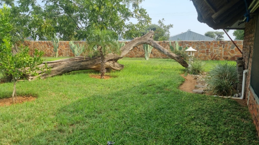 Commercial Property for Sale in Jan Kempdorp Northern Cape